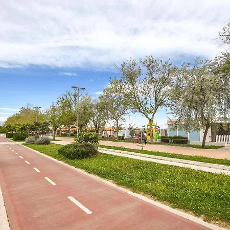 3 Bedroom Cozy In Lägenhet Pescara