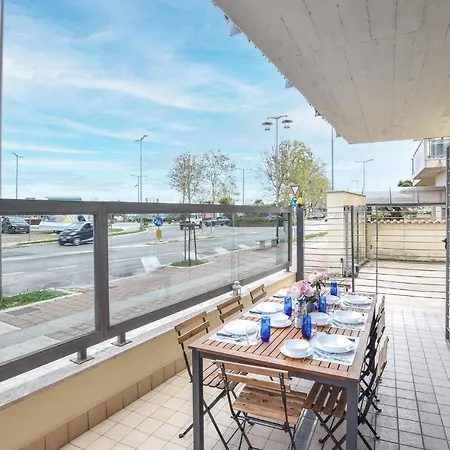 3 Bedroom Cozy In * 페스카라