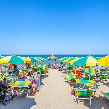 公寓 3 Bedroom Cozy In