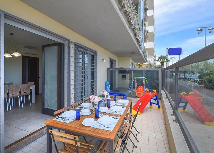 公寓 3 Bedroom Cozy In *